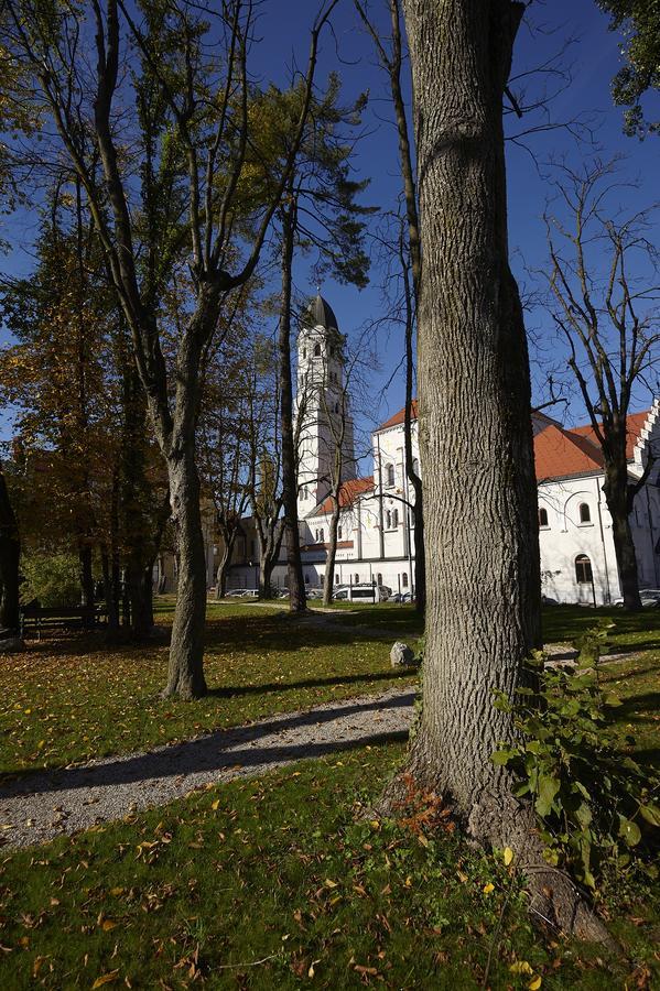 Saint Ignatius Retreat House Bed & Breakfast Любляна Екстериор снимка