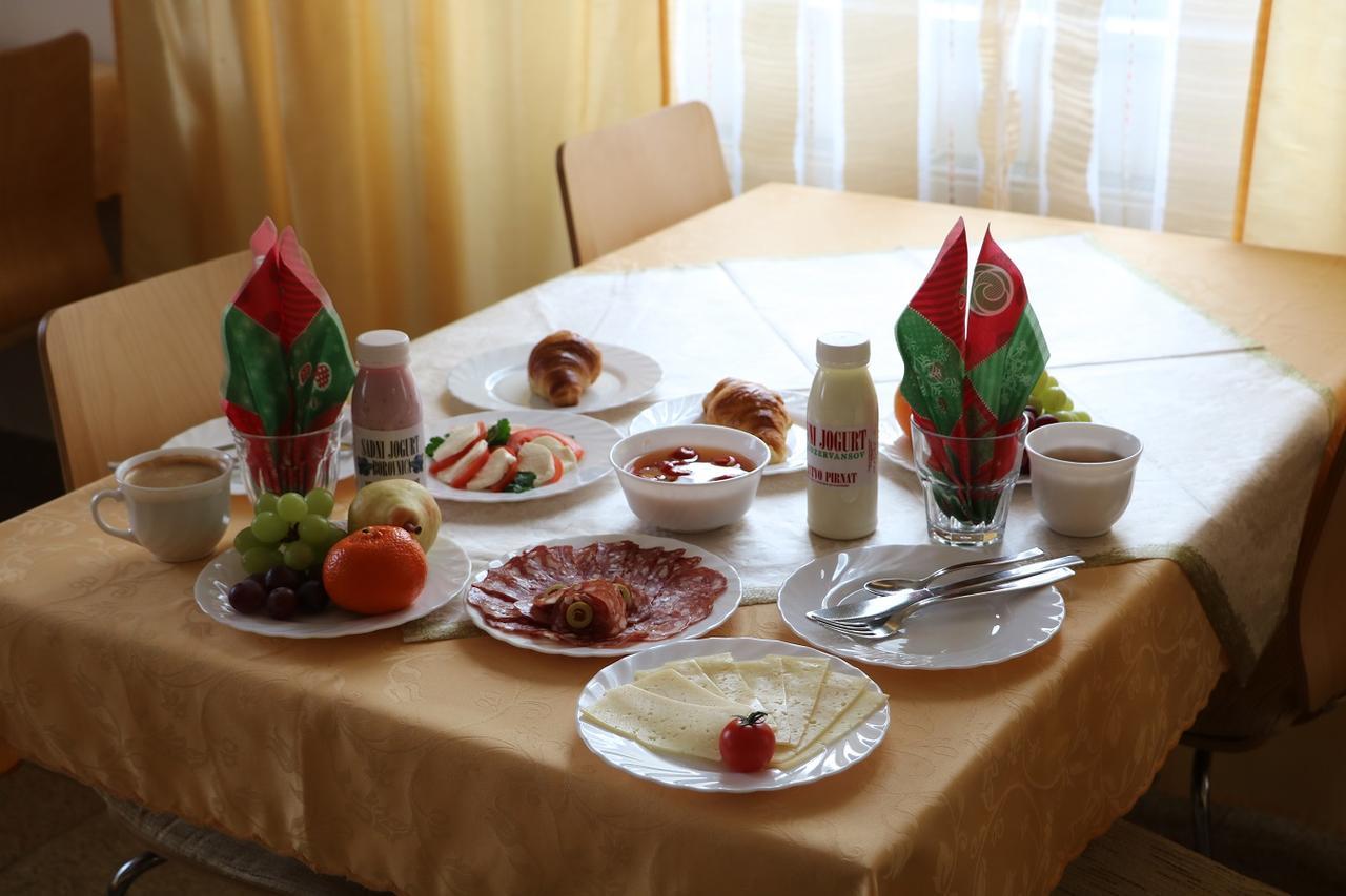 Saint Ignatius Retreat House Bed & Breakfast Любляна Екстериор снимка